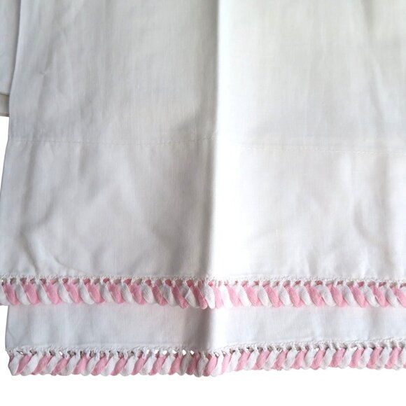 Vintage White Pillowcases Pink White Crochet Trim Set of 2 Standard Cotton NEW - Picture 1 of 8